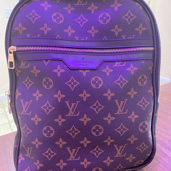 Louis Vuitton Monogram Meduim - Picture 2 of 4